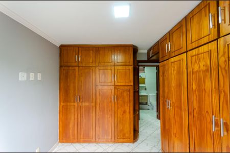 Quarto 1 de apartamento para alugar com 3 quartos, 80m² em Vila Fiat Lux, São Paulo