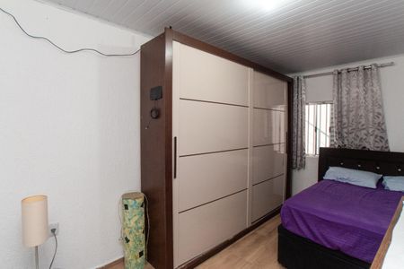 Casa à venda com 270m², 5 quartos e 4 vagasCasa 1 - Quarto 3