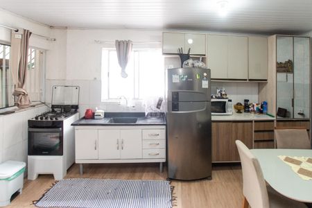 Casa à venda com 270m², 5 quartos e 4 vagasCasa 1 - Sala e Cozinha