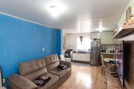 Casa à venda com 270m², 5 quartos e 4 vagasCasa 1 - Sala e Cozinha