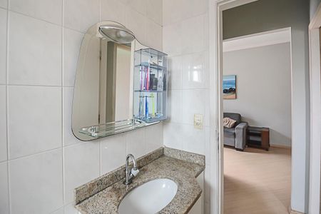 Apartamento à venda com 64m², 2 quartos e 2 vagas Apartamento à venda com 64m², 2 quartos e 2 vagasBanheiro