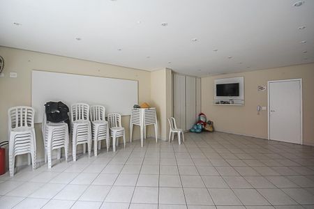 Apartamento à venda com 64m², 2 quartos e 2 vagas Apartamento à venda com 64m², 2 quartos e 2 vagasÁrea comum - Salão de festas