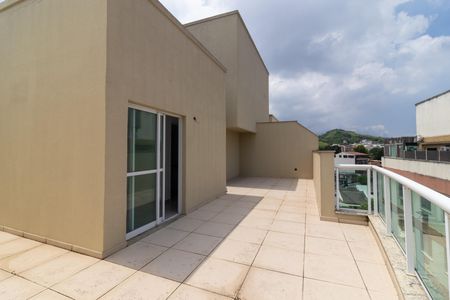 Apartamento para alugar com 130m², 2 quartos e 1 vaga Apartamento para alugar com 130m², 2 quartos e 1 vagaTerraço