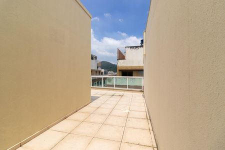 Apartamento para alugar com 130m², 2 quartos e 1 vaga Apartamento para alugar com 130m², 2 quartos e 1 vagaTerraço