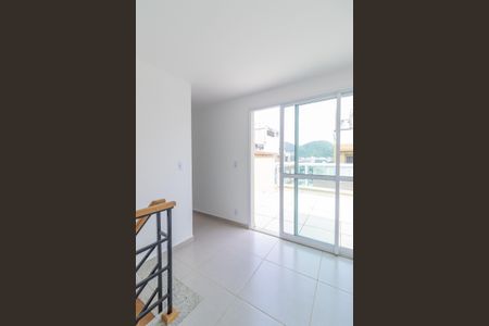 Apartamento para alugar com 130m², 2 quartos e 1 vaga Apartamento para alugar com 130m², 2 quartos e 1 vagaHall