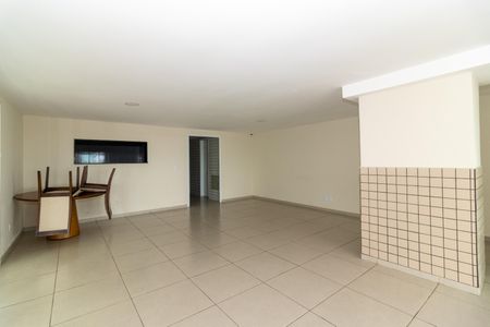 Apartamento para alugar com 130m², 2 quartos e 1 vaga Apartamento para alugar com 130m², 2 quartos e 1 vagaÁrea comum - Salão de festas