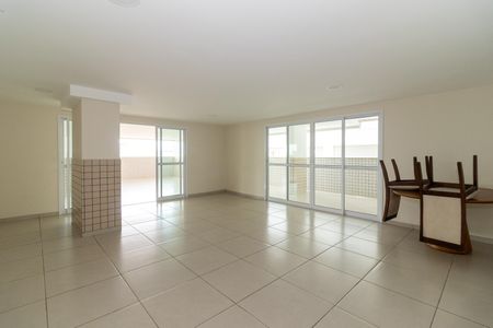 Apartamento para alugar com 130m², 2 quartos e 1 vaga Apartamento para alugar com 130m², 2 quartos e 1 vagaÁrea comum - Salão de festas