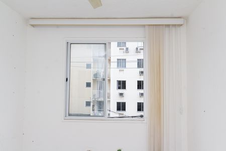 Quarto 1 de apartamento para alugar com 2 quartos, 45m² em Campo Grande, Rio de Janeiro