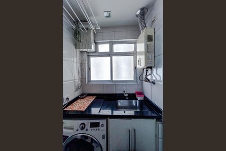 Apartamento à venda com 65m², 2 quartos e 1 vagaÁrea de Serviço