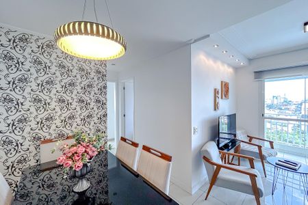 Apartamento à venda com 65m², 2 quartos e 1 vagaSala de Jantar