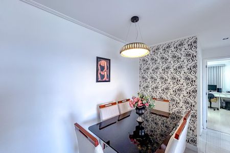 Apartamento à venda com 65m², 2 quartos e 1 vagaSala de Jantar