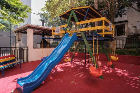 Apartamento à venda com 43m², 2 quartos e sem vagaÁrea comum