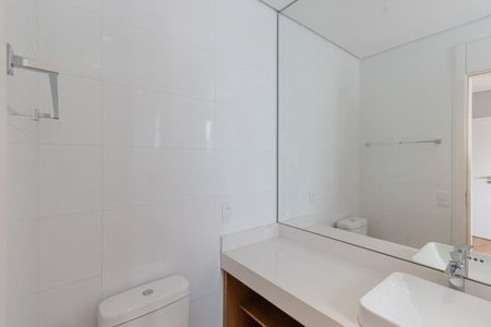 Apartamento à venda com 273m², 3 quartos e 4 vagas Apartamento à venda com 273m², 3 quartos e 4 vagasBanheiro da Suíte 1