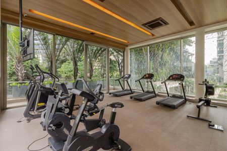 Apartamento à venda com 273m², 3 quartos e 4 vagas Apartamento à venda com 273m², 3 quartos e 4 vagasÁrea comum - Academia