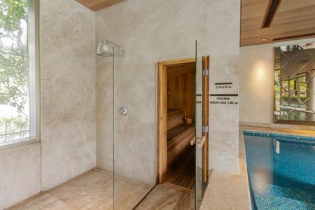 Apartamento à venda com 273m², 3 quartos e 4 vagas Apartamento à venda com 273m², 3 quartos e 4 vagasÁrea comum - Sauna