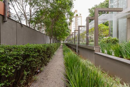 Apartamento à venda com 273m², 3 quartos e 4 vagas Apartamento à venda com 273m², 3 quartos e 4 vagasÁrea comum - Pista