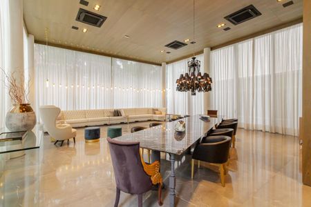 Apartamento à venda com 273m², 3 quartos e 4 vagas Apartamento à venda com 273m², 3 quartos e 4 vagasÁrea comum