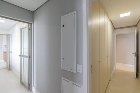 Apartamento à venda com 273m², 3 quartos e 4 vagas Apartamento à venda com 273m², 3 quartos e 4 vagasÁrea de Serviço