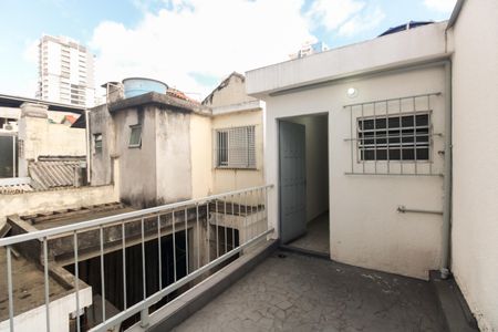 Casa para alugar com 123m², 2 quartos e 1 vaga Casa para alugar com 123m², 2 quartos e 1 vagaSuíte - Varanda