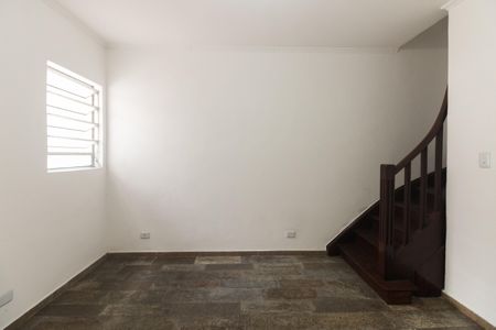 Casa para alugar com 123m², 2 quartos e 1 vaga Casa para alugar com 123m², 2 quartos e 1 vagaSala