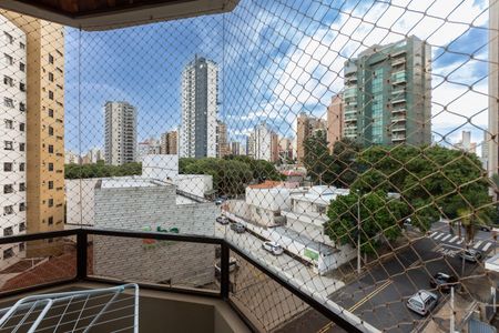 Vista da Sala de apartamento à venda com 4 quartos, 125m² em Cambuí, Campinas