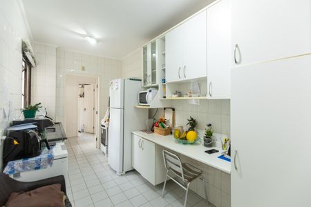 Apartamento à venda com 125m², 4 quartos e 3 vagasCozinha