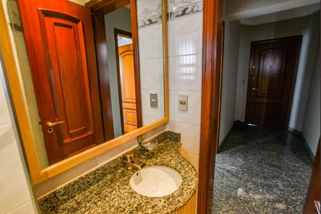 Apartamento à venda com 298m², 3 quartos e 5 vagasLavabo