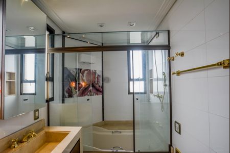 Apartamento à venda com 298m², 3 quartos e 5 vagasBanheiro da Suíte Master