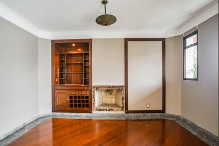 Apartamento à venda com 298m², 3 quartos e 5 vagasSala