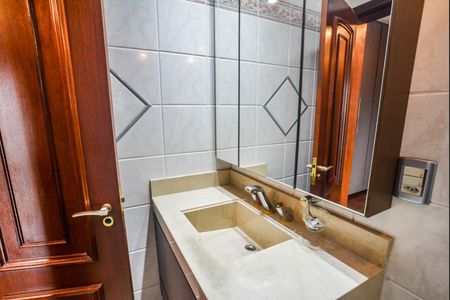 Apartamento à venda com 298m², 3 quartos e 5 vagasBanheiro da Suíte 2