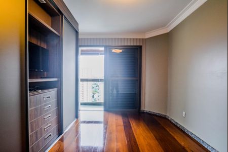 Apartamento à venda com 298m², 3 quartos e 5 vagasSuíte master