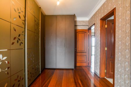 Apartamento à venda com 298m², 3 quartos e 5 vagasSuíte 2