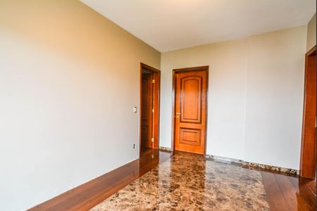 Apartamento à venda com 298m², 3 quartos e 5 vagasEscritório