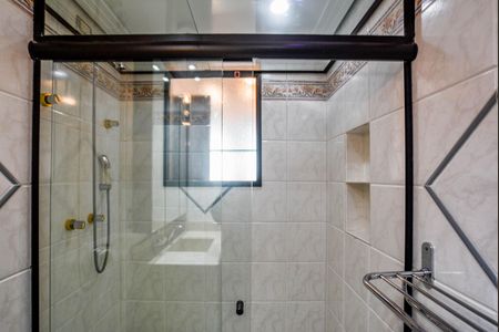 Apartamento à venda com 298m², 3 quartos e 5 vagasBanheiro da Suíte 2