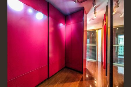 Apartamento à venda com 298m², 3 quartos e 5 vagasSuíte 1