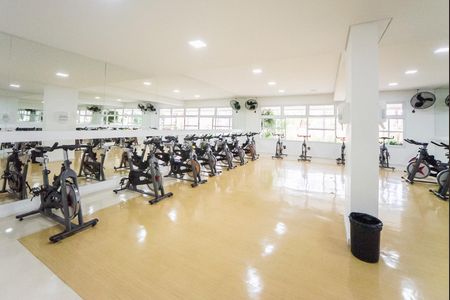Apartamento para alugar com 107m², 3 quartos e 2 vagas Apartamento para alugar com 107m², 3 quartos e 2 vagasÁrea comum - Academia