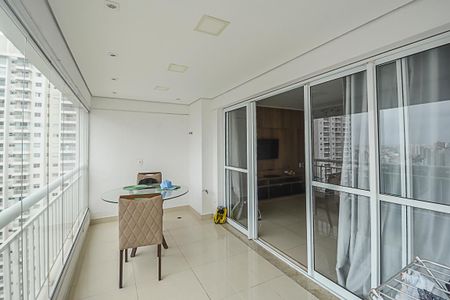 Apartamento para alugar com 107m², 3 quartos e 2 vagas Apartamento para alugar com 107m², 3 quartos e 2 vagasSacada