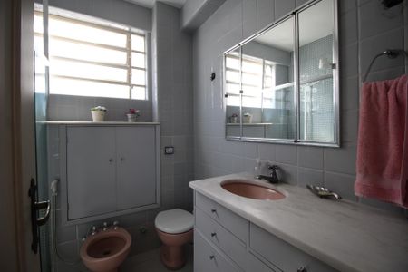 Apartamento à venda com 203m², 4 quartos e 1 vagaBanheiro 2