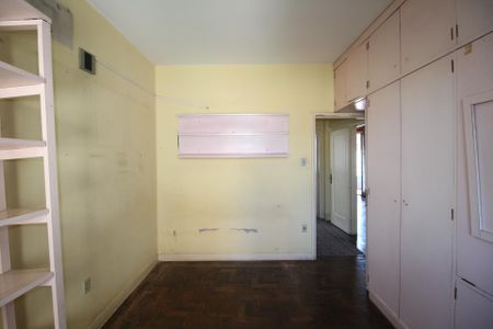 Apartamento à venda com 203m², 4 quartos e 1 vagaQuarto 2