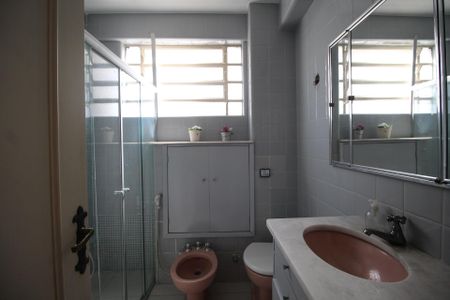 Apartamento à venda com 203m², 4 quartos e 1 vagaBanheiro 2