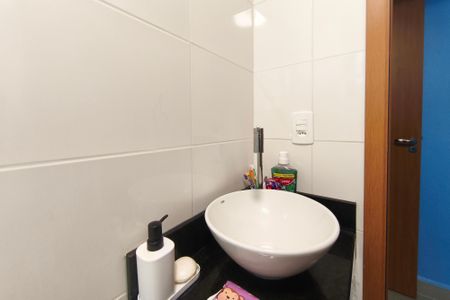Apartamento à venda com 66m², 2 quartos e 1 vaga Apartamento à venda com 66m², 2 quartos e 1 vagaBanheiro Suite