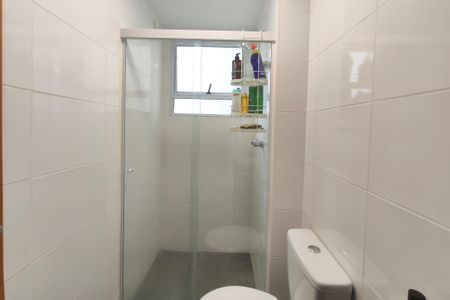 Apartamento à venda com 66m², 2 quartos e 1 vaga Apartamento à venda com 66m², 2 quartos e 1 vagaBanheiro Suite