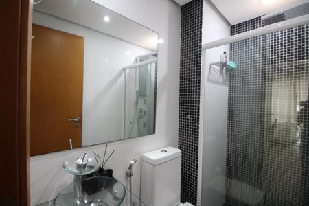 Apartamento à venda com 72m², 2 quartos e 1 vagaBanheiro Social