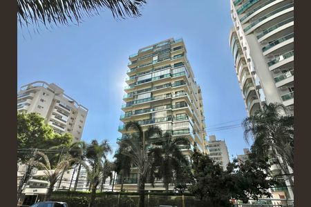 Apartamento à venda com 72m², 2 quartos e 1 vaga Apartamento à venda com 72m², 2 quartos e 1 vagaFachada