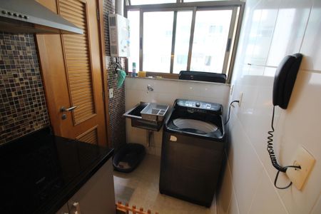 Apartamento à venda com 72m², 2 quartos e 1 vagaÁrea de Serviço