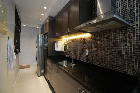 Apartamento à venda com 72m², 2 quartos e 1 vagaCozinha