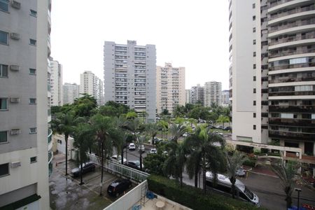 Vista de apartamento à venda com 2 quartos, 72m² em Barra Olímpica, Rio de Janeiro