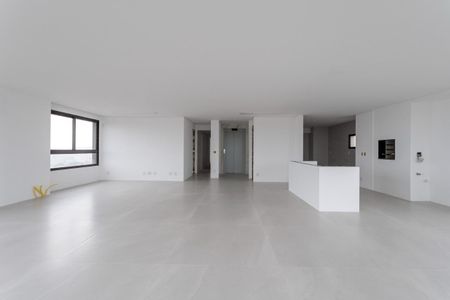 Apartamento à venda com 218m², 3 quartos e 4 vagas Apartamento à venda com 218m², 3 quartos e 4 vagasFoto 03