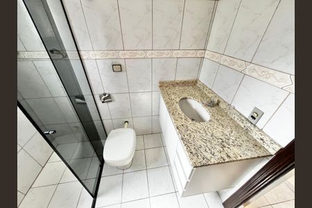 Casa à venda com 214m², 3 quartos e 4 vagasBanheiro
