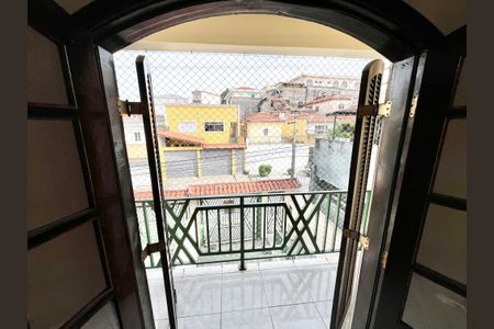 Casa à venda com 214m², 3 quartos e 4 vagasQuarto Suíte Varanda